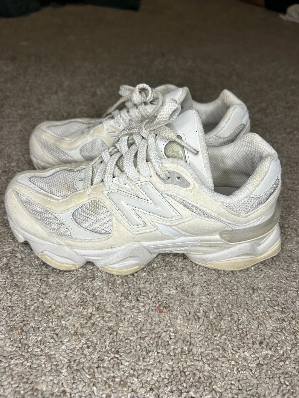 New Balance Kids 9060 Cream/White Chunky Lace-Up Sneakers